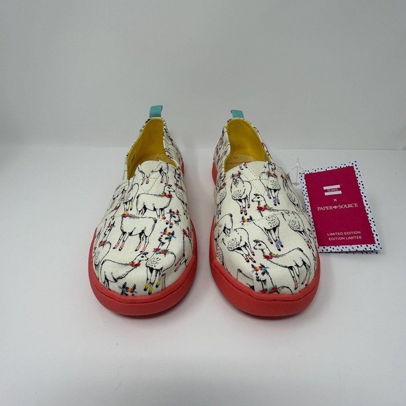 Toms Youth Girls Size 5 Alpargata Ivory Paper Source Floral Llamas Print - Picture 2 of 16
